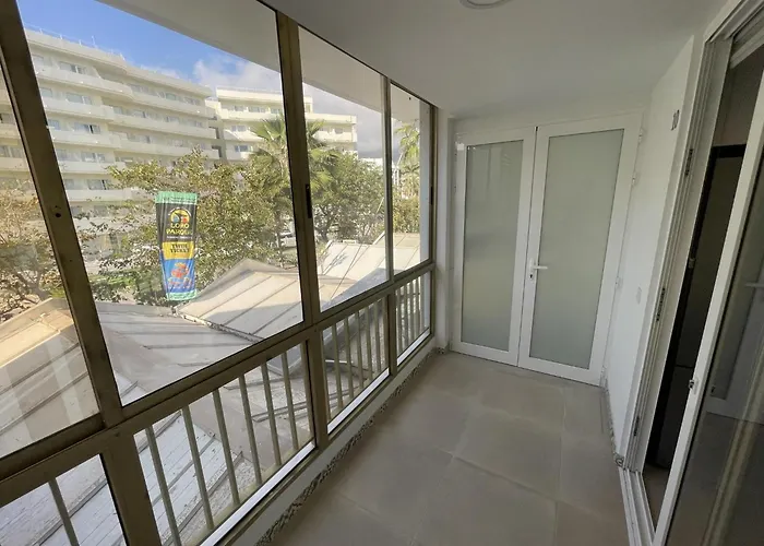 10. Beautiful Esmeralda With A/c Apartman